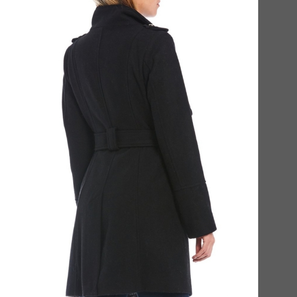 Guess Coat - image 3